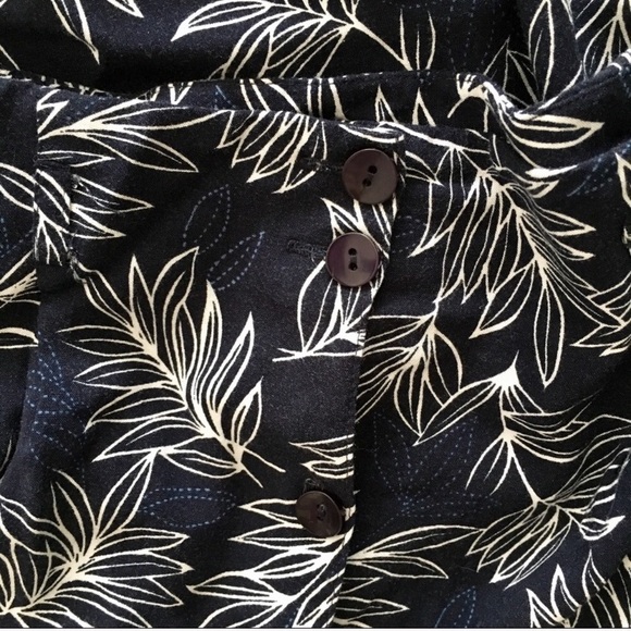 LAST CALL ⭐️ 90s vintage button front skirt - Picture 3 of 3